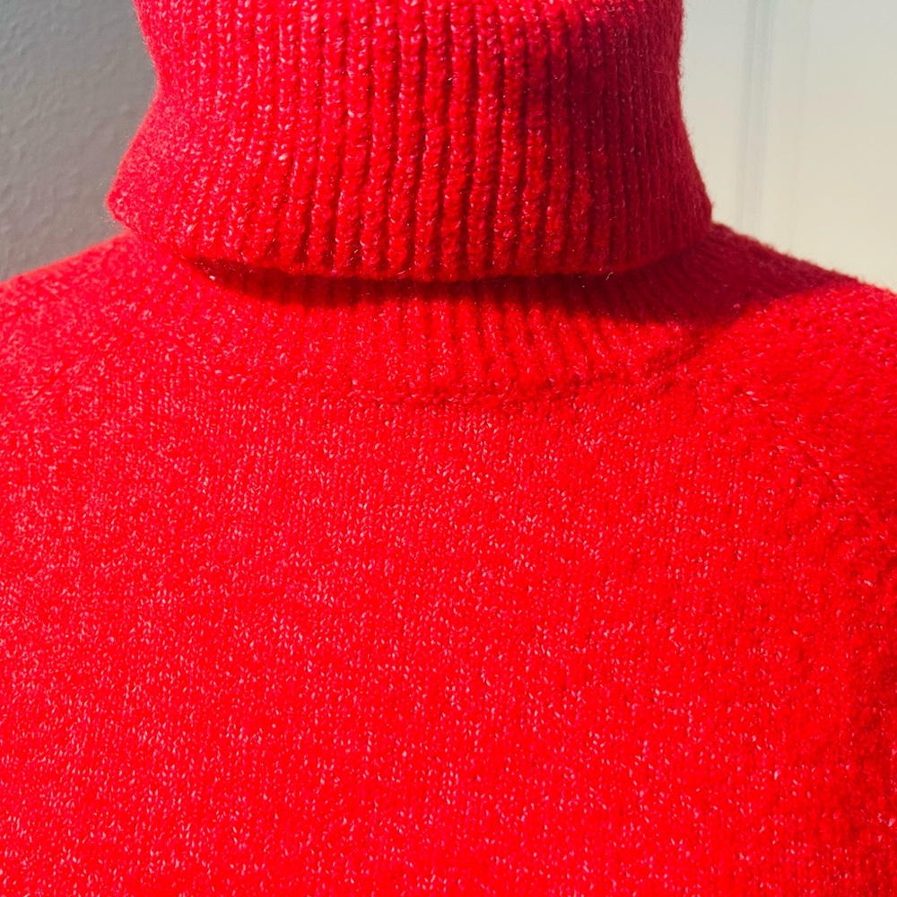 Sweater - Picture 5 of 5